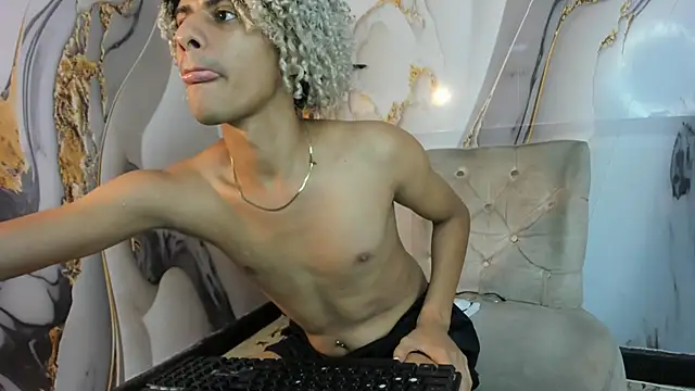 Victor LatinBoy online show from 12/22/25, 07:00