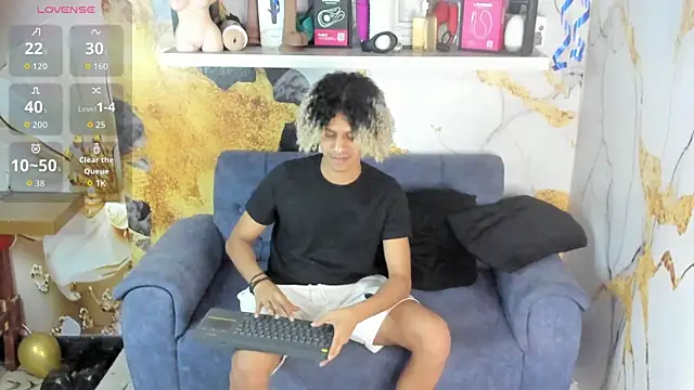 Victor LatinBoy online show from 02/25/26, 04:22