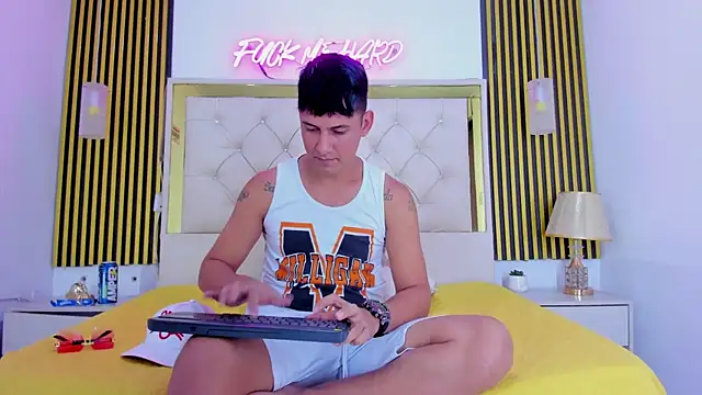 Sweet kevin1 online show from 12/21/25, 06:20