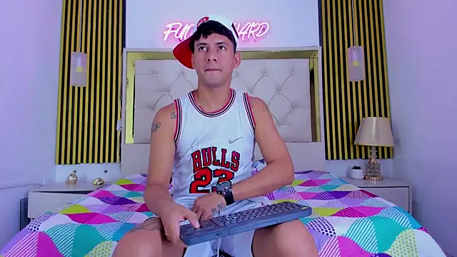 Sweet kevin1 online show from 12/22/25, 06:21