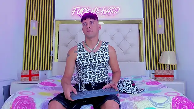 Sweet kevin1 online show from 01/06/26, 06:17