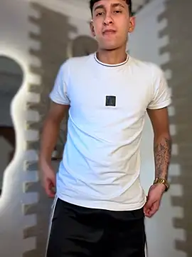 Snapshot of neithan_sleitherx chatting on 02/06/26, 03:04 neithan sleitherx online show from 02/06/26, 03:04