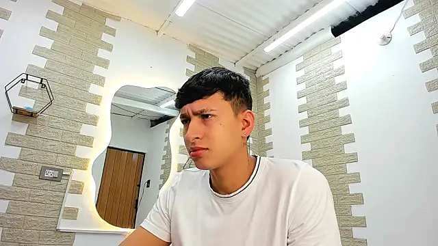 Snapshot of neithan_sleitherx chatting on 02/14/26, 12:46 neithan sleitherx online show from 02/14/26, 12:46