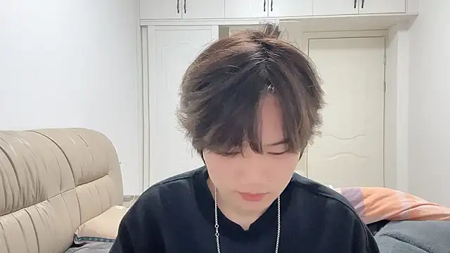 junnan001 online show from 12/22/25, 09:06