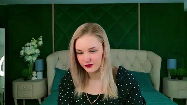 Molly Voss online show from 02/13/26, 02:57