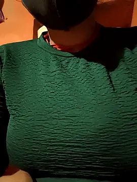 Snapshot of Madhu_cute chatting on 02/12/26, 05:08 Madhu cute online show from 02/12/26, 05:08