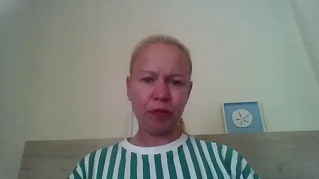 Snapshot of jennyblondeuk chatting on 04/23/26, 03:36 jennyblondeuk online show from 04/23/26, 03:36