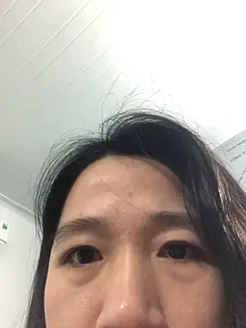 Elly-y online show from 01/13/26, 11:54