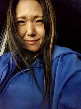 tomatocjin124 online show from 04/25/26, 01:52