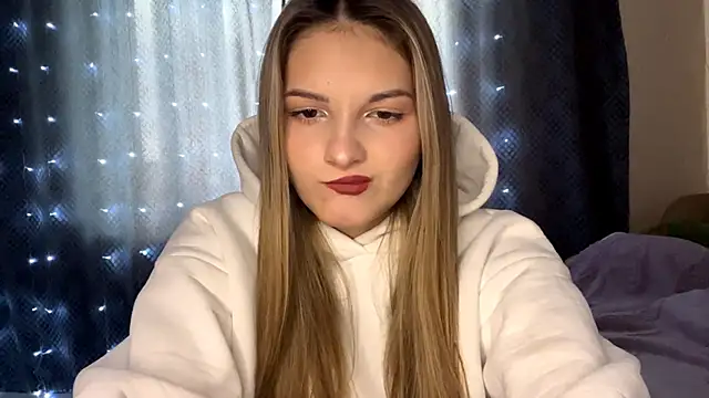 Snapshot of EmllyLighty chatting on 01/17/26, 08:19 EmllyLighty online show from 01/17/26, 08:19