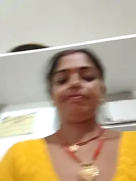 Snapshot of Mahima_rani34 chatting on 06/11/26, 10:08 Mahima rani34 online show from 06/11/26, 10:08
