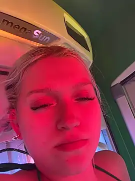 EmmiPemmi online show from 02/09/26, 04:22