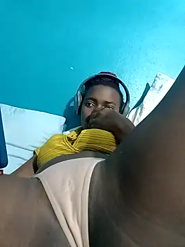 ShyNaughtyBabe online show from 03/08/26, 07:50