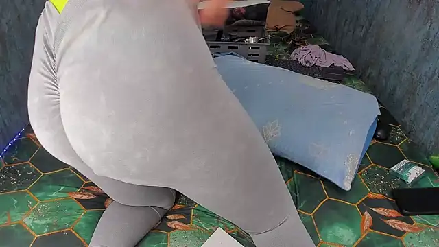 RedAssHottie online show from 03/06/26, 06:10