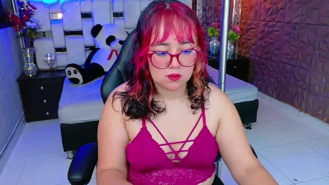 Nami Nerona online show from 01/06/26, 01:04