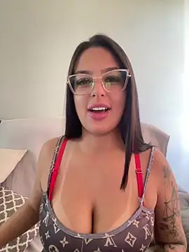 jujuarantes  2026 online show from 03/27/26, 01:11