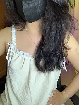 Sofiababy22 online show from 04/01/26, 03:53