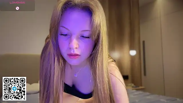 Snapshot of steffi_meoww chatting on 05/18/26, 09:42 steffi meoww online show from 05/18/26, 09:42