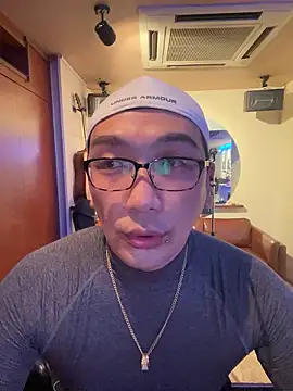 Snapshot of kokutenchan chatting on 06/11/26, 12:58 kokutenchan online show from 06/11/26, 12:58