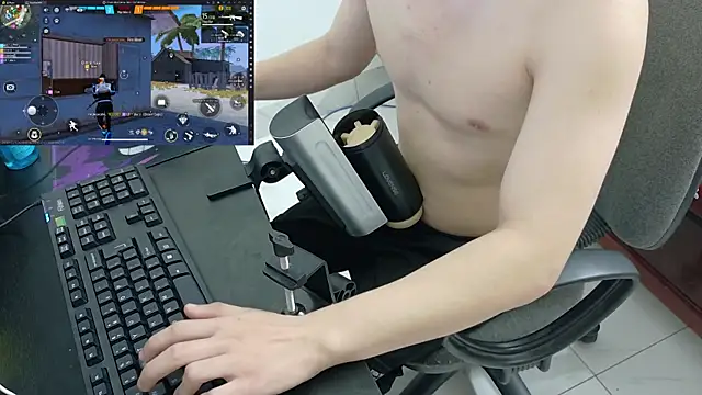 Snapshot of -_kur_- chatting on 12/22/25, 03:20 - kur - online show from 12/22/25, 03:20