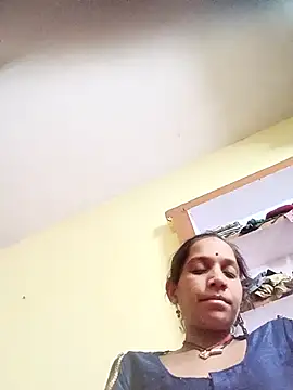 Karishma singh online show from 02/18/26, 02:46