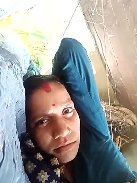 Karishma singh online show from 04/15/26, 07:37