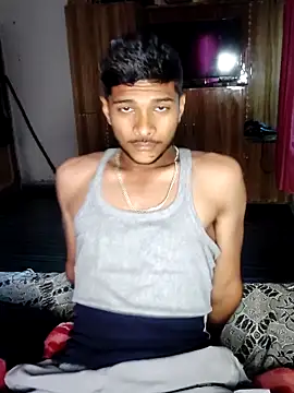 xrealcam699 online show from 04/19/26, 07:29