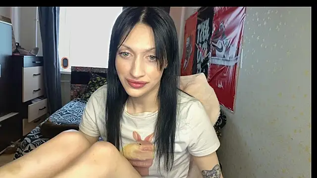 Snapshot of Amalia_Draki chatting on 03/02/26, 12:23 Amalia Draki online show from 03/02/26, 12:23