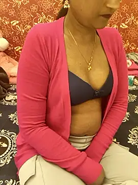 Snapshot of sexy-mahi_ chatting on 01/13/26, 06:24 sexy-mahi online show from 01/13/26, 06:24