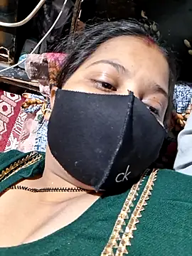 Radhacpl9528 online show from 01/17/26, 04:00