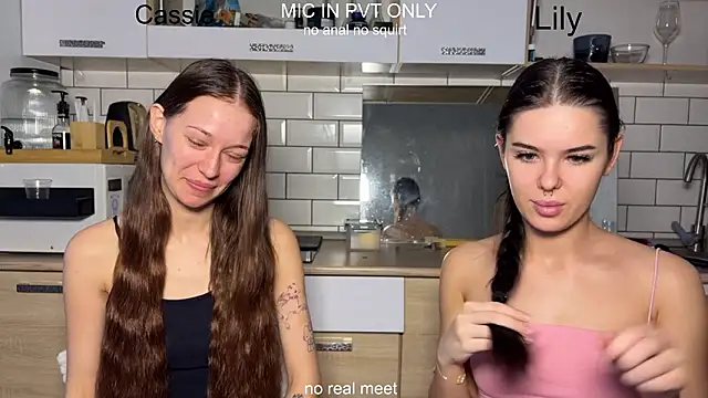 Snapshot of girls_secrets chatting on 02/01/26, 10:36 girls secrets online show from 02/01/26, 10:36