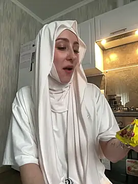 LuxBrunette  online show from 05/16/26, 11:20