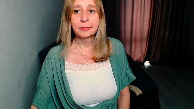 MiLenaMilf online show from 05/17/26, 06:55