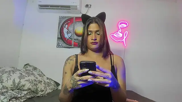 Maya Nova online show from 01/09/26, 03:20