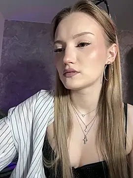 Snapshot of Heilagr chatting on 01/11/26, 03:50 Heilagr online show from 01/11/26, 03:50