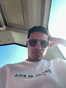 Latin Paisa Boy online show from 02/28/26, 01:01