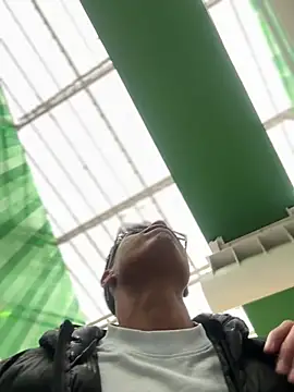 Latin Paisa Boy online show from 04/16/26, 09:39