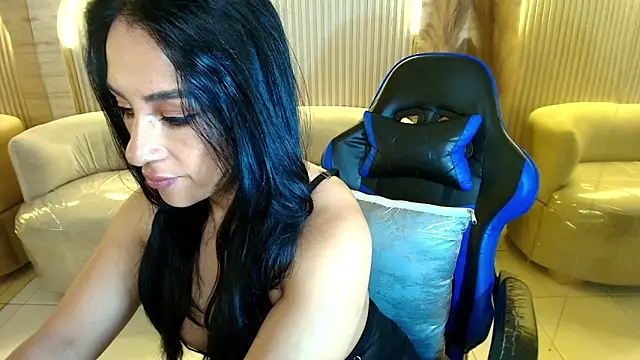 charlotte r  online show from 12/23/25, 03:15