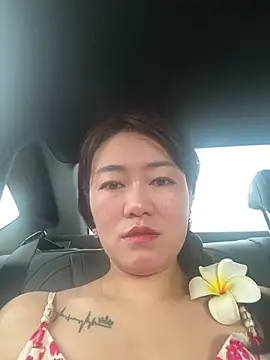 Snapshot of Molly-xiao chatting on 05/25/26, 03:56 Molly-xiao online show from 05/25/26, 03:56