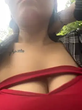 Snapshot of Molly-xiao chatting on 05/26/26, 08:32 Molly-xiao online show from 05/26/26, 08:32