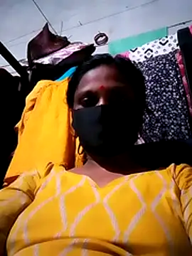 Snapshot of Hot_Sweety02 chatting on 07/15/26, 01:00 Hot Sweety02 online show from 07/15/26, 01:00