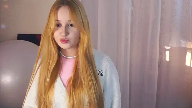 NeliaStarnaud online show from 12/22/25, 03:53