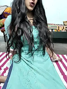 Yours-Zeenat online show from 02/16/26, 08:43