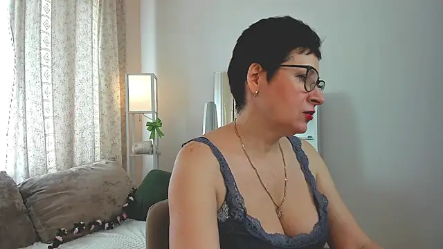 JennyMons online show from 04/01/26, 08:15