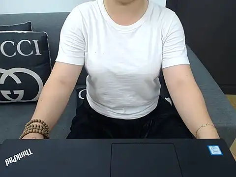 Coffee Milktea online show from 05/16/26, 10:36
