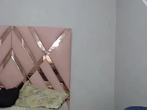 latina ts july online show from 02/21/26, 07:53