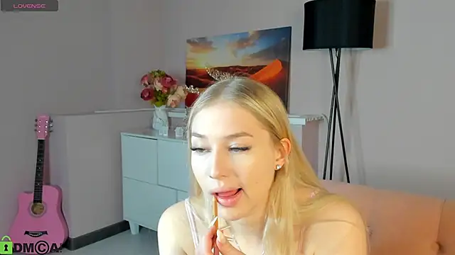 ChloeAlba online show from 04/25/26, 04:04