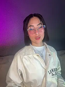 luna gv online show from 01/17/26, 10:09