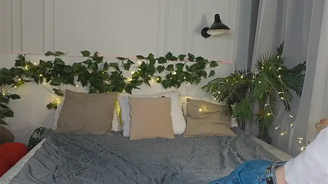 Zoe  Page online show from 01/17/26, 02:11