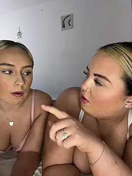 KatieCeexx online show from 01/10/26, 09:16